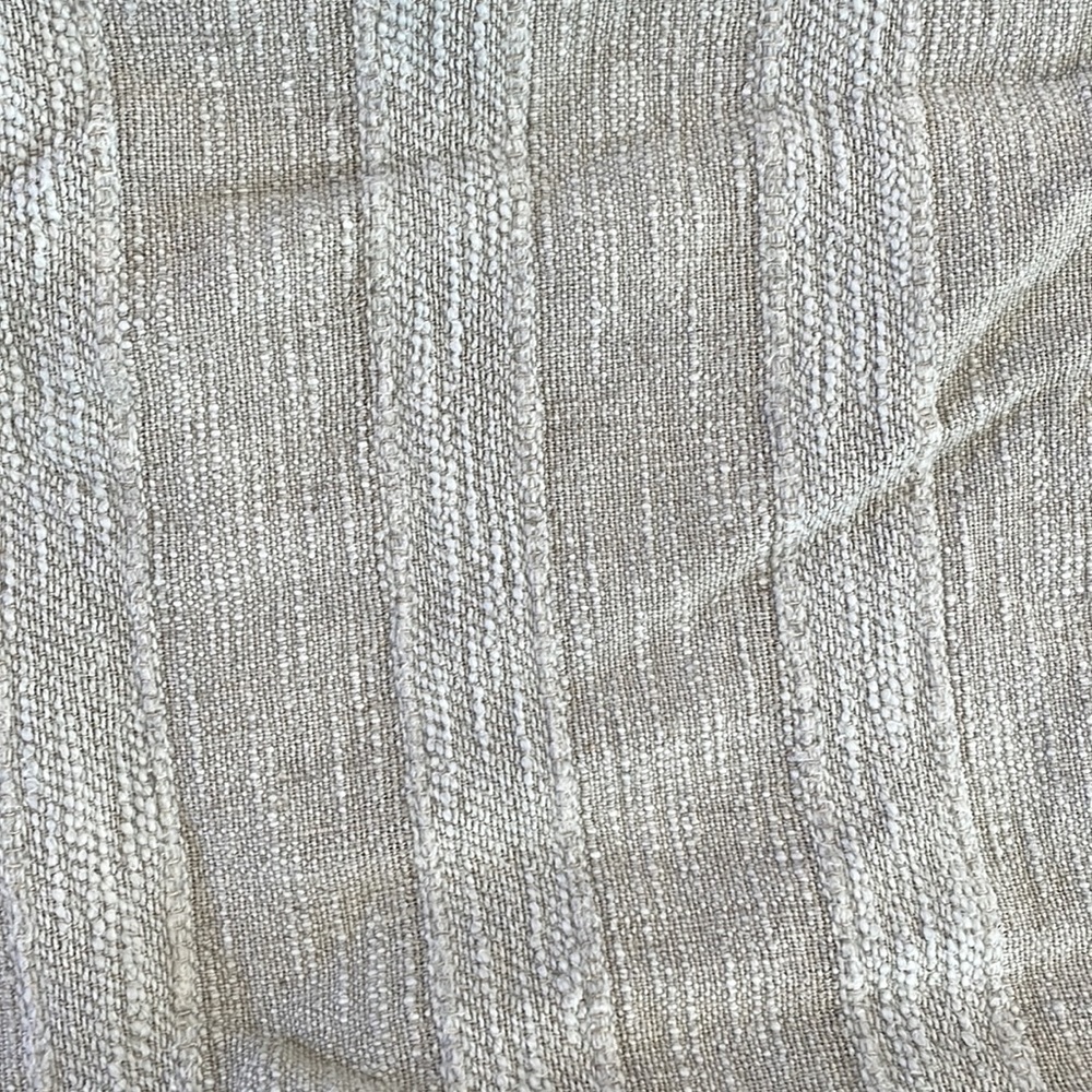 Two throw pillow cases - Picture 2 of 4